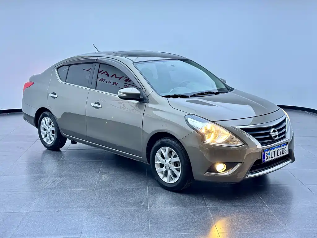 Sunny 1.5 XV CVT Distinguished
