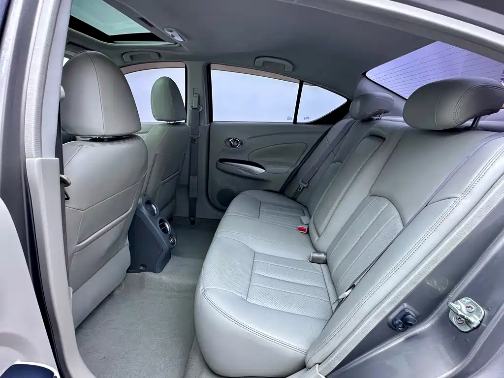 Sunny 1.5 XV CVT Distinguished