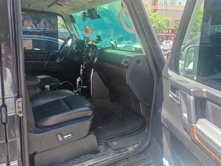 Baic Beijing Offroad BJ80 2.3 T Auto Distinguished