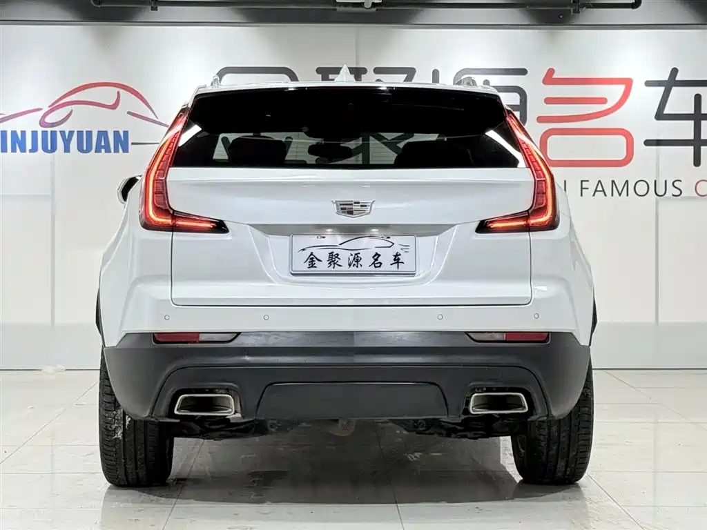 Cadillac XT4 28 T 2 WD Tech