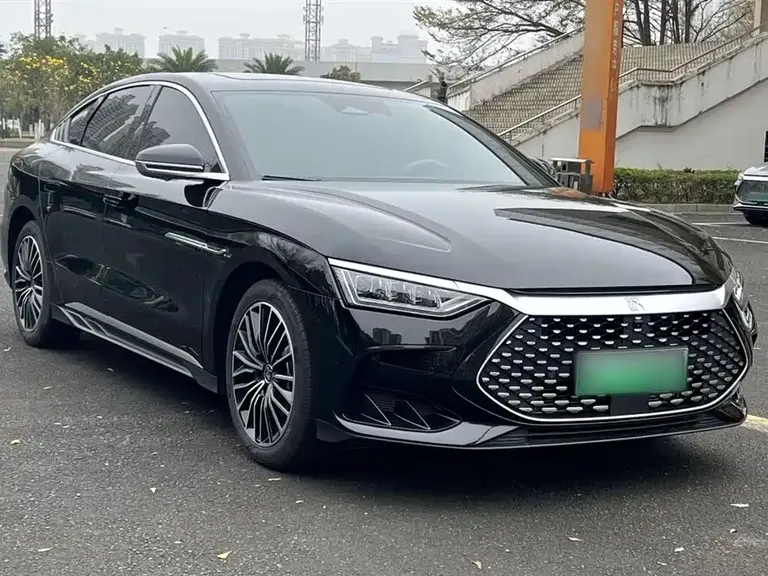 BYD Han DM-i Glory 121 KM Premium