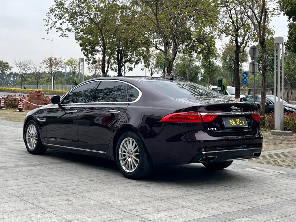 Jaguar XFL XFL 2.0 T 200 PS Elite