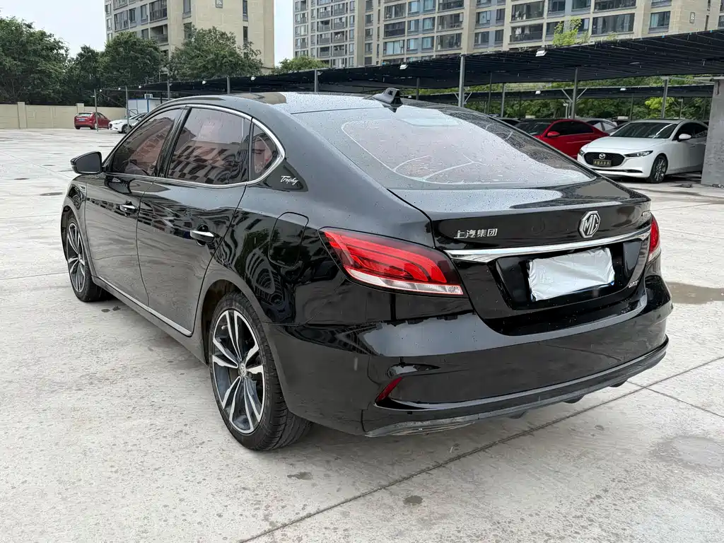MG6 20 T Auto Trophy Premium Internet CN-V