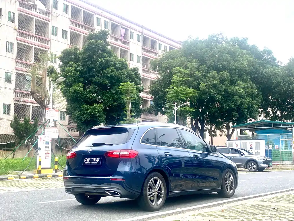 Mercedes-Benz B-Class B 180