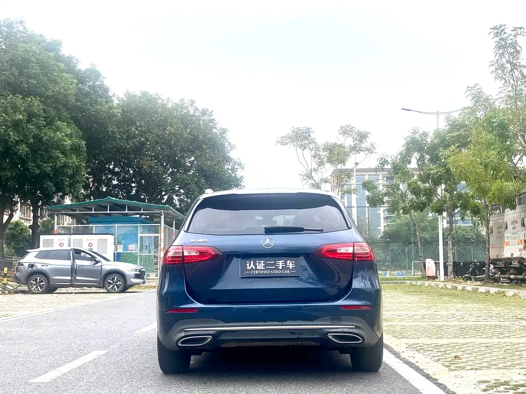 Mercedes-Benz B-Class B 180