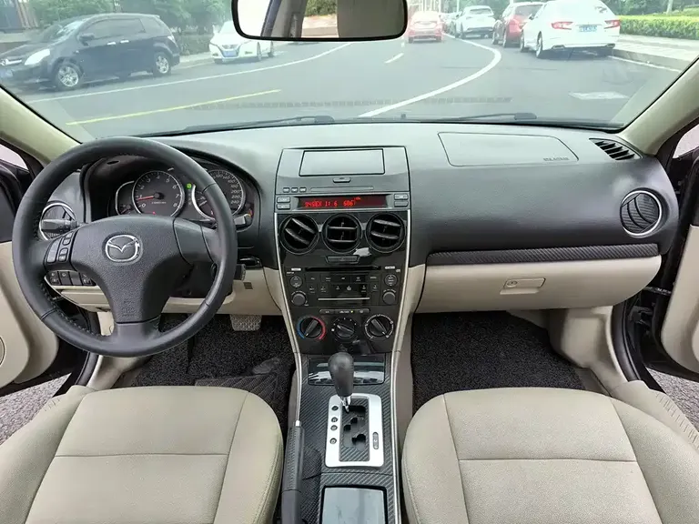 Mazda 6 2.0 L Auto Fashion