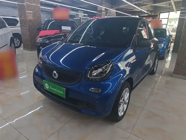 smart forfour 1.0 L 52 kW Agile