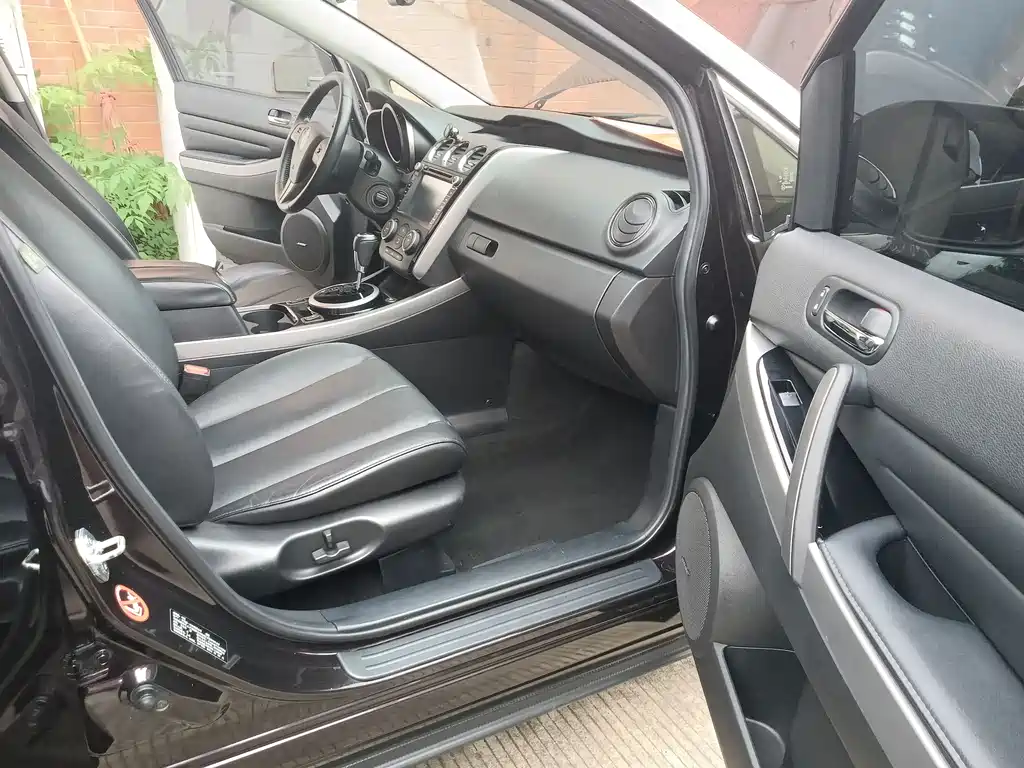 Mazda CX-7 马自达CX-7 2014款 2.5 L 2 WD 尊贵版