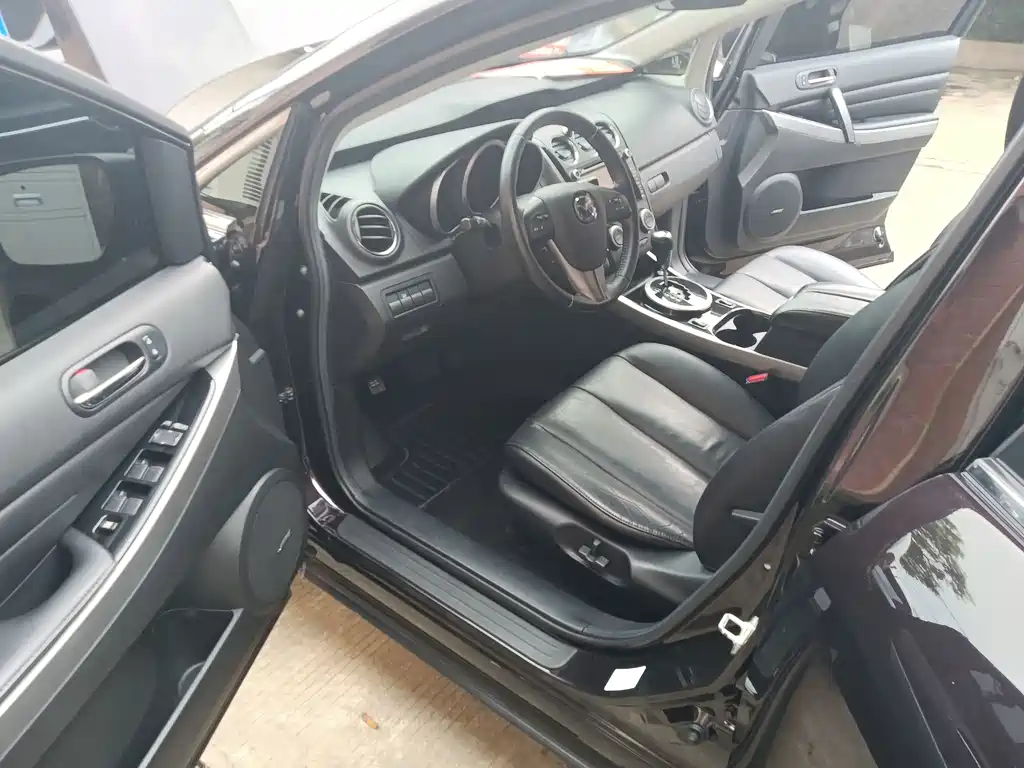 Mazda CX-7 马自达CX-7 2014款 2.5 L 2 WD 尊贵版