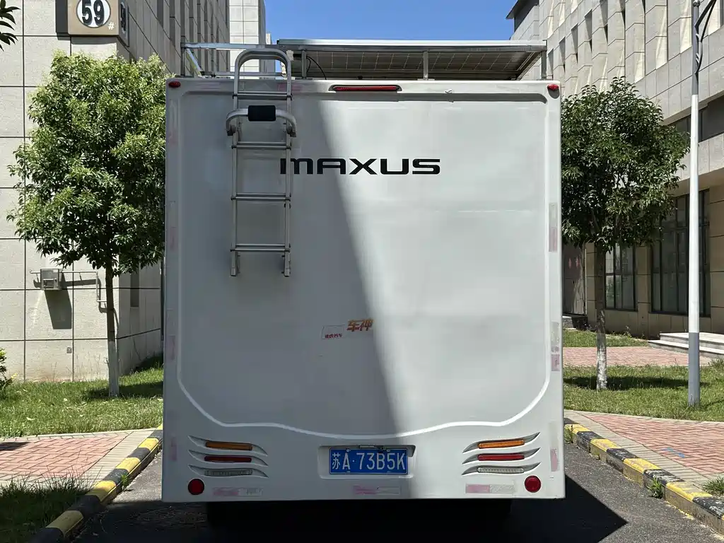Xintu V80 新途V80 2018款 2.5 T AMT精英版短轴中顶5-6座