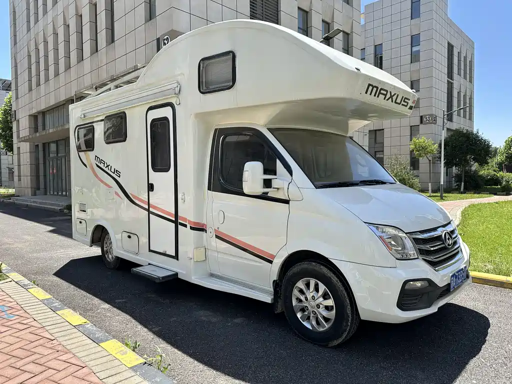 Xintu V80 新途V80 2018款 2.5 T AMT精英版短轴中顶5-6座