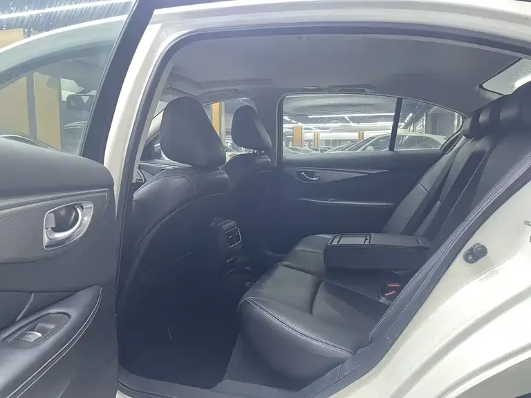 Infiniti Q50 L 2.0 T Progressive