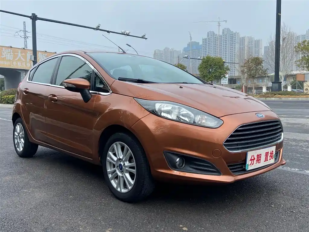 Fiesta Hatchback 1.5 L Auto Fashion