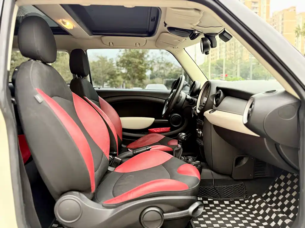 MINI COUNTRYMAN 1.6 L COOPER Fun