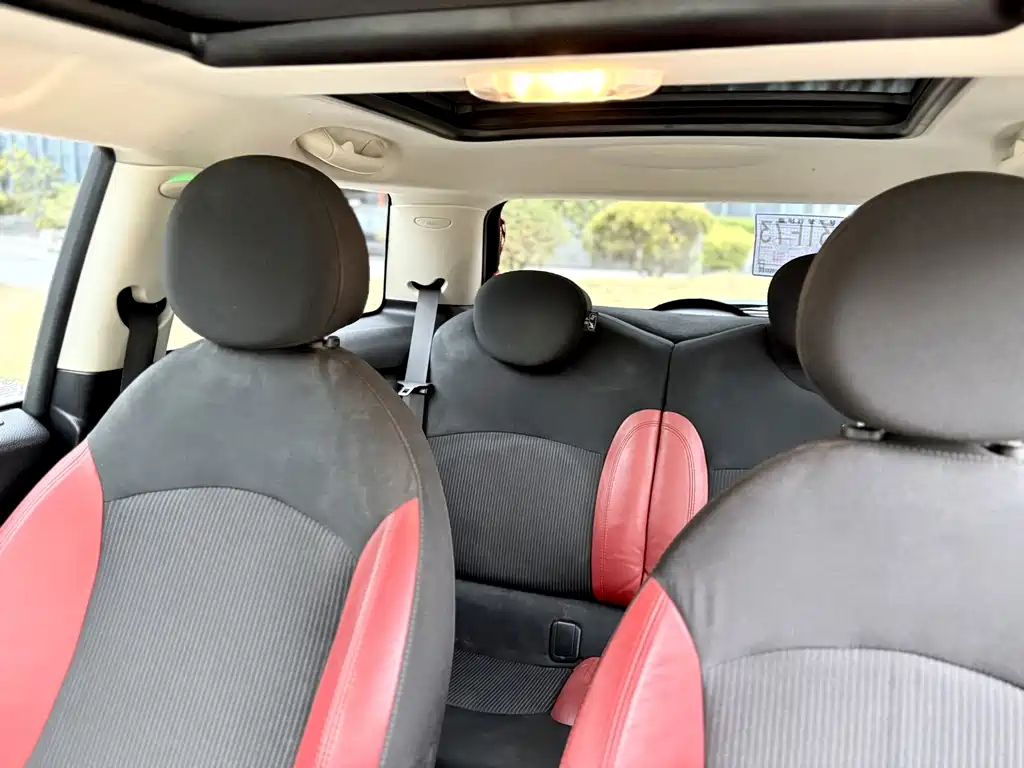 MINI COUNTRYMAN 1.6 L COOPER Fun