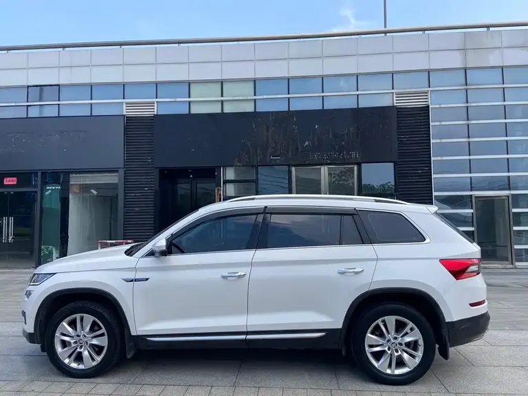 Skoda Kodiaq 柯迪亚克 2021款 TSI330 7座两驱豪华优享版