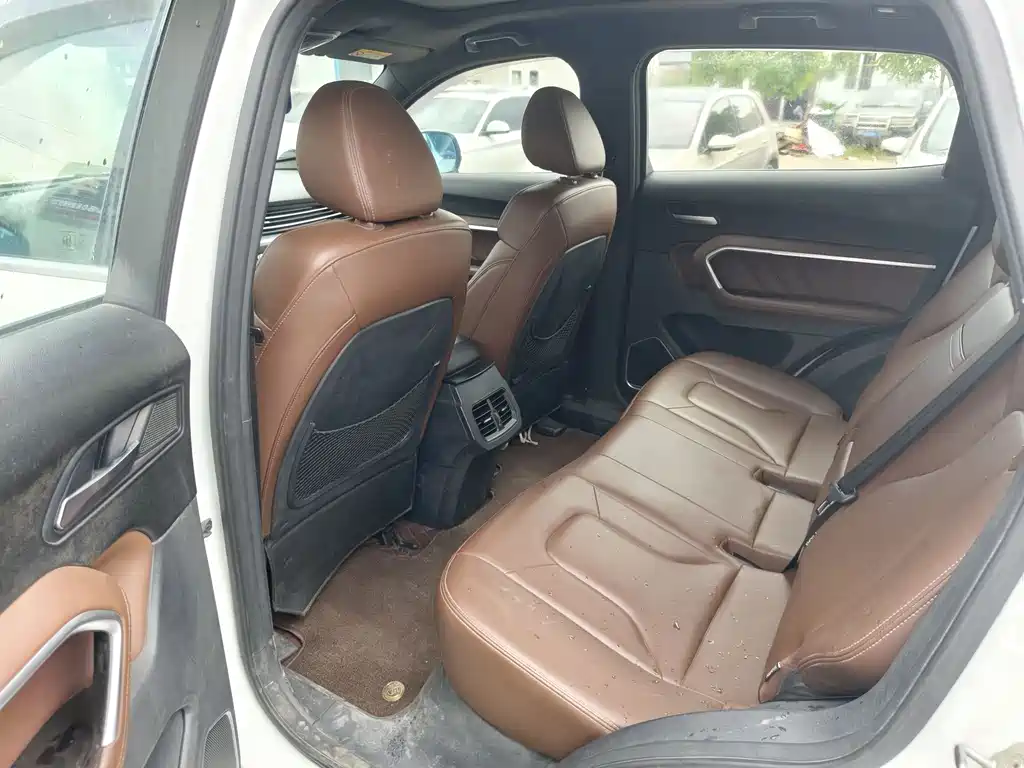 Haval H6 Red Label 1.5 T Auto 2 WD Smart Style