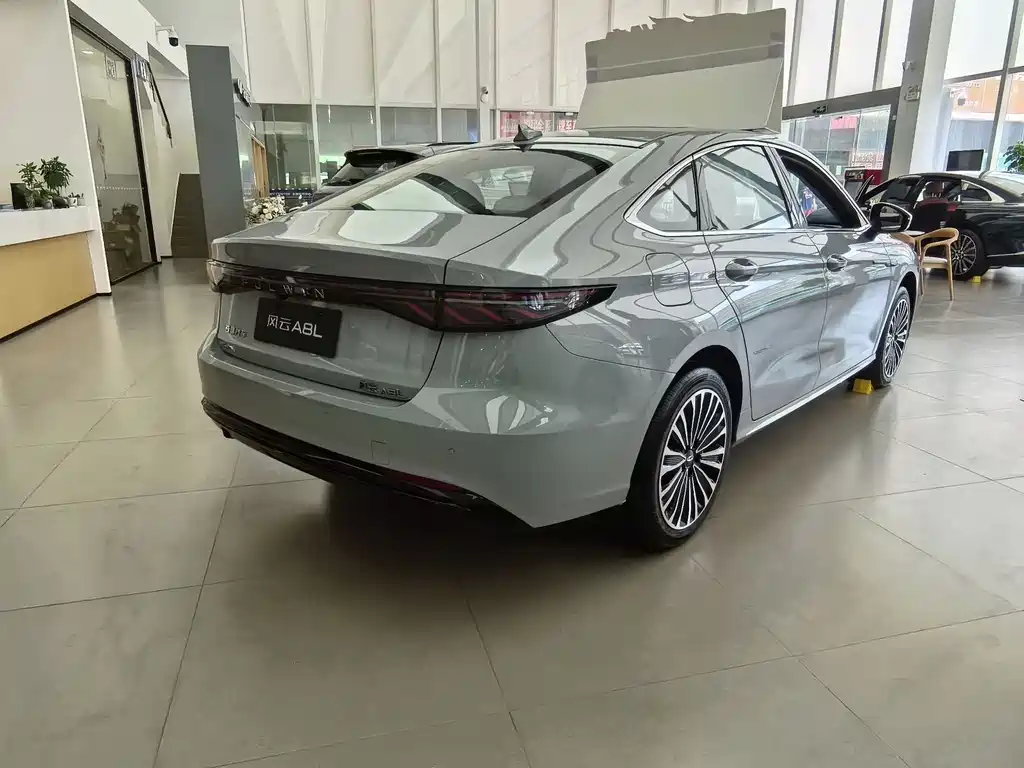 Fengyun A8 L 1.5 TGDI 145 km Comfort