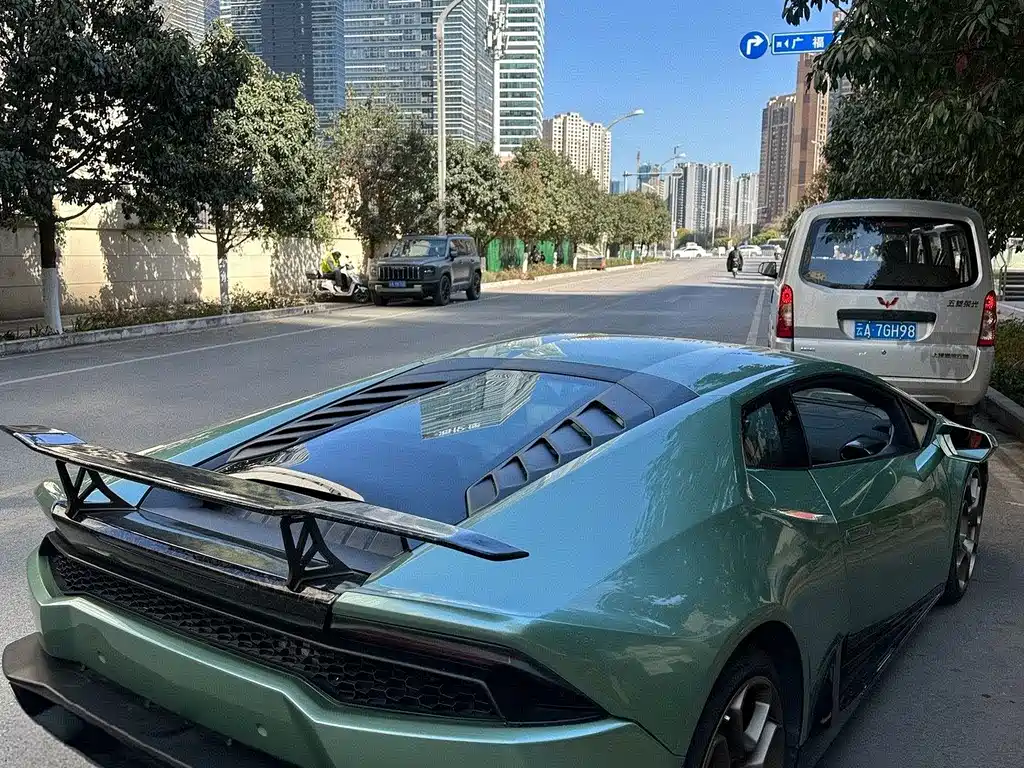Huracán LP 600-4 Limited