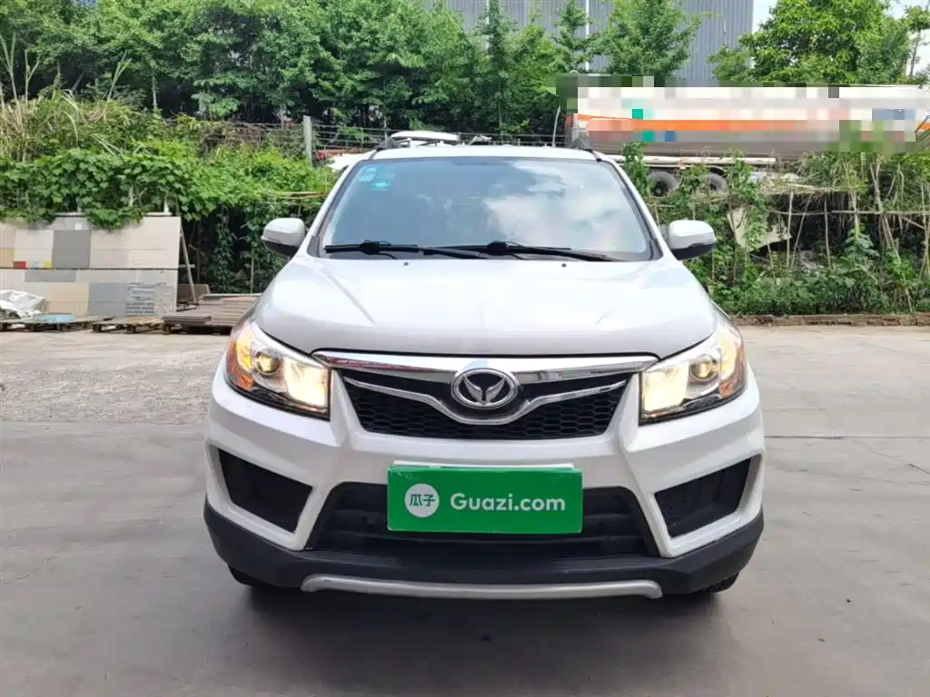 BAIC Huansu S2 1.5 L Manual Startup CN-IV
