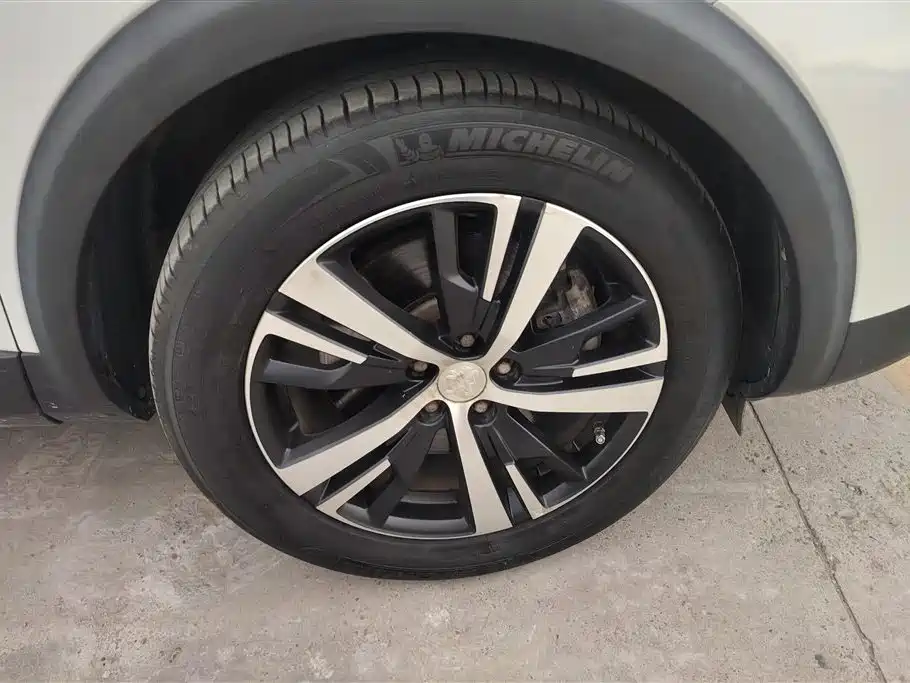 Peugeot 5008 380 THP 5-seat Elite