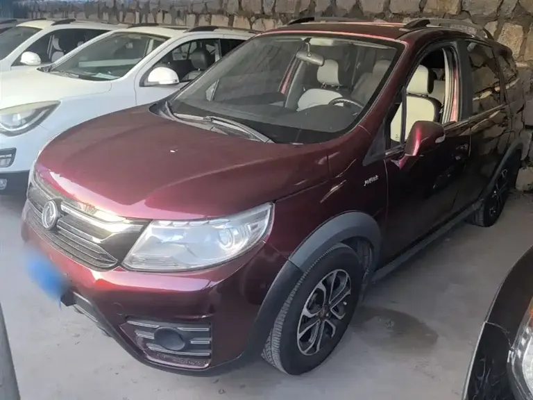 Dongfeng Jingyi XV 1.6 L CVT Luxury