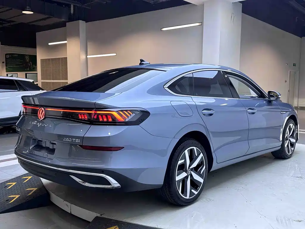 Lamando Lamando L 280 TSI DSG Spicy Cool