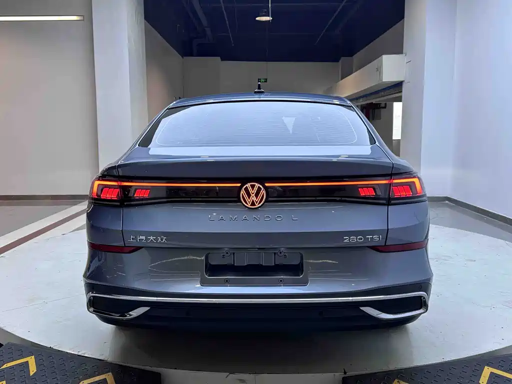 Lamando Lamando L 280 TSI DSG Spicy Cool