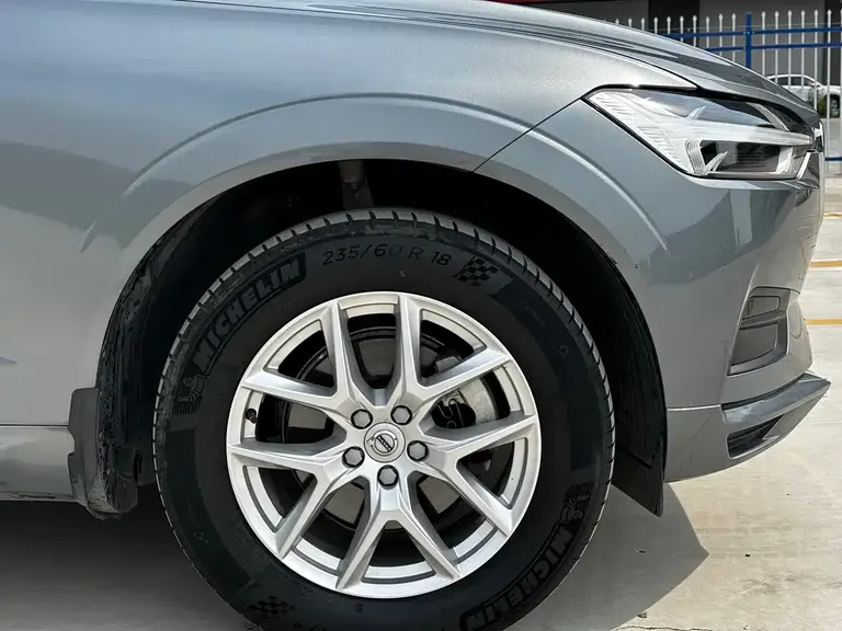 Volvo XC60 T5 4 WD Smart Ease CN-V