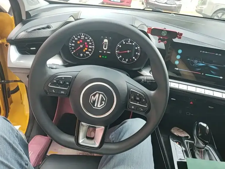 MG5 180 DVVT CVT Youth Luxury
