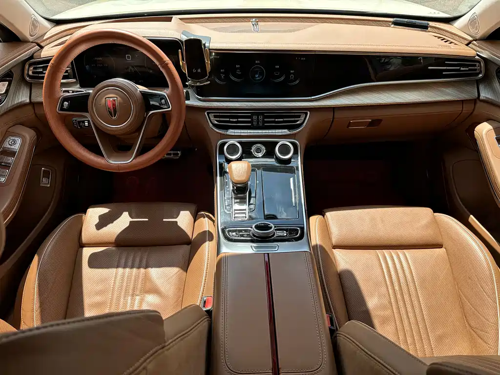 Hongqi H9 2.0 T Connected Flagship