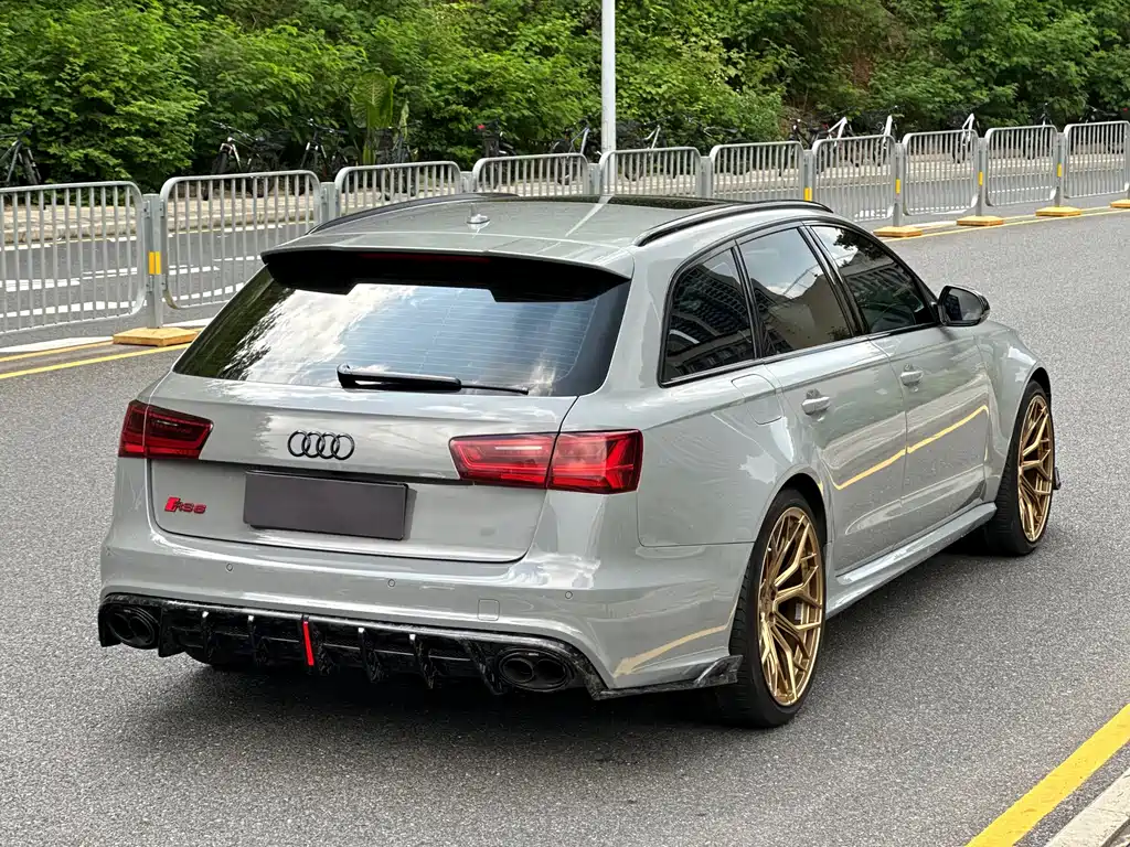 Audi RS 6 RS 6 4.0 T Avant