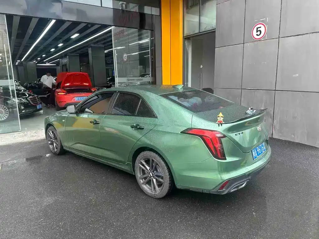 Cadillac CT4 28 T Luxury