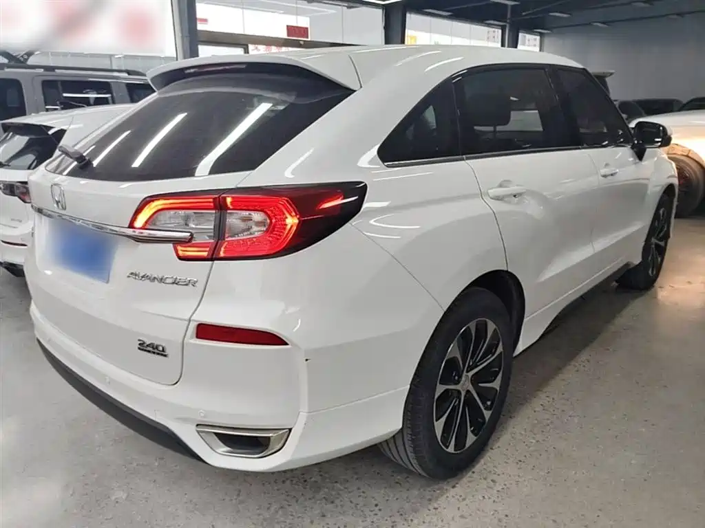 Avancier 240 TURBO 2 WD Elite