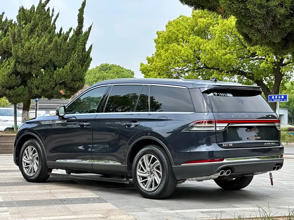 Aviator 3.0 T V6 4 WD Premium