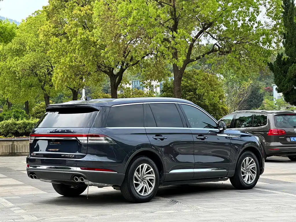 Aviator 3.0 T V6 4 WD Premium