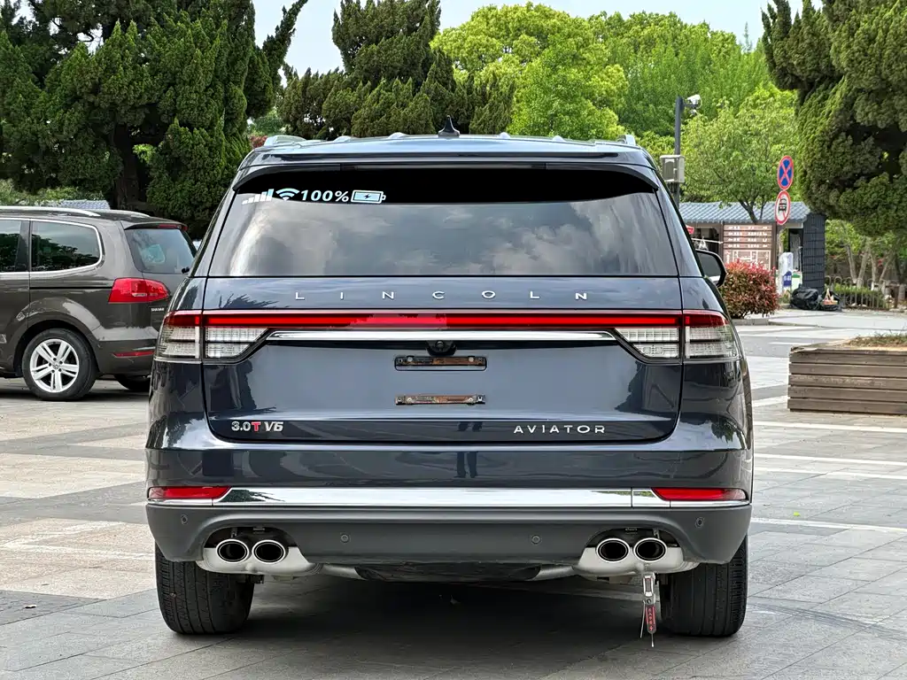 Aviator 3.0 T V6 4 WD Premium
