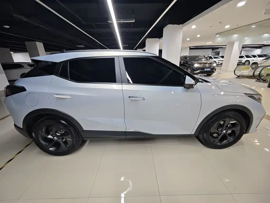GAC Trumpchi GS3 Shadow Speed 270 T Power Enjoyment