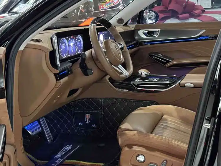 Hongqi H9 2.0 T Flagship Smooth Private Style
