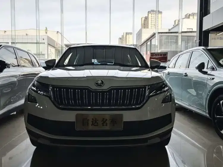 Skoda Kodiaq Facelift TSI330 7-seat 2 WD Luxury Enjoyment CN-V