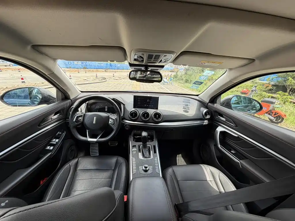 WEY VV5 2.0 T Flagship