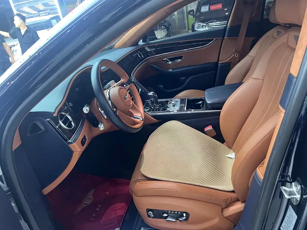Flying Spur 6.0 T W12 Standard