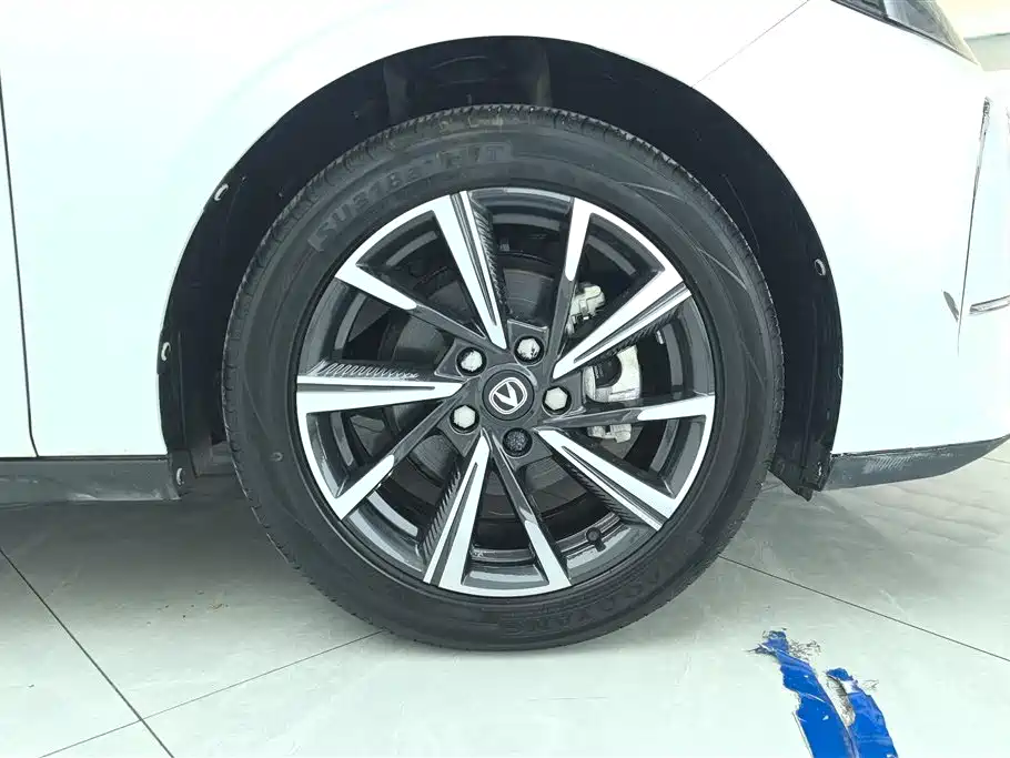 Eado 1.5 T GDI Auto Distinguished