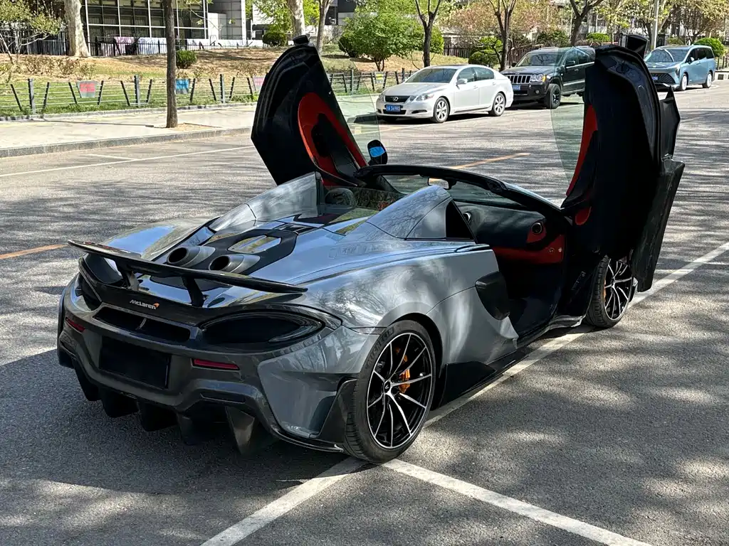 McLaren 600 LT 3.8 T Spider