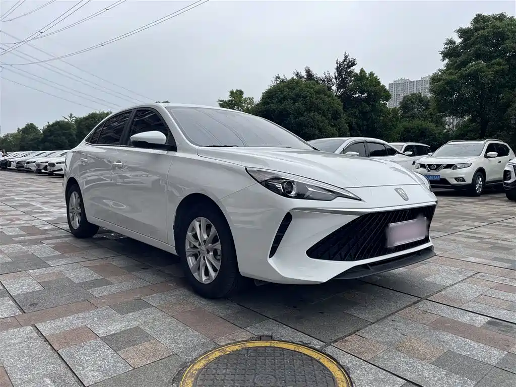 Roewe i5 1.5 L CVT Luxury