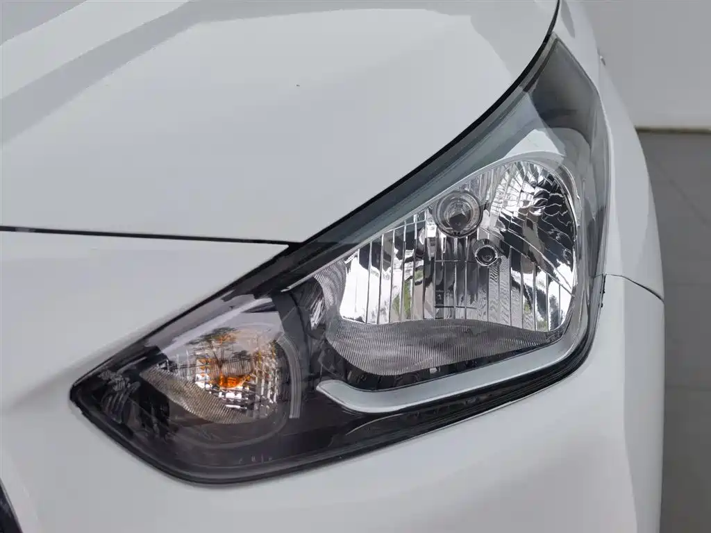 Accent 1.4 L Manual Refreshed CN-VI
