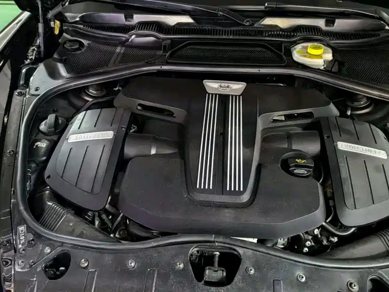 Flying Spur 4.0 T V8 S Standard