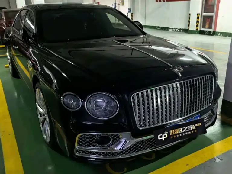 Flying Spur 4.0 T V8 S Standard