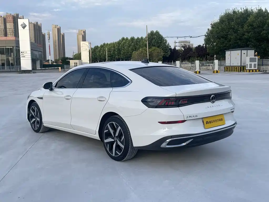 Lamando Lamando L 280 TSI DSG Spicy Cool