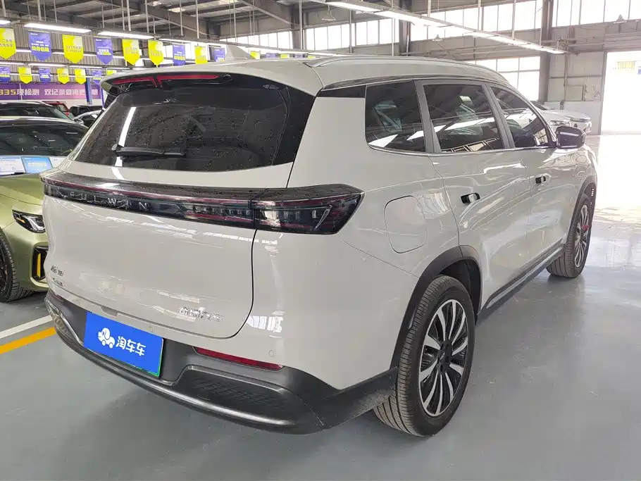 Fengyun T8 风云T8 2025款 1.5 T 130 km 豪华版 5座